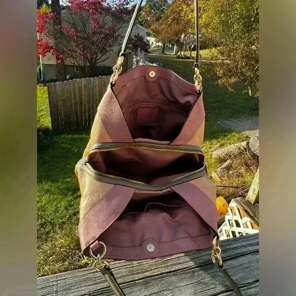 2018 Coach Lexi F31992 Spacious Shoulder Purse Pink/Lavender, Tan & Gray EUC - Picture 6 of 12